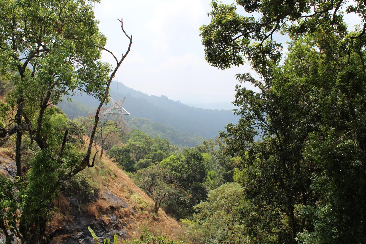 Eagle Mountain Munnar Bed and Breakfast Buitenkant foto