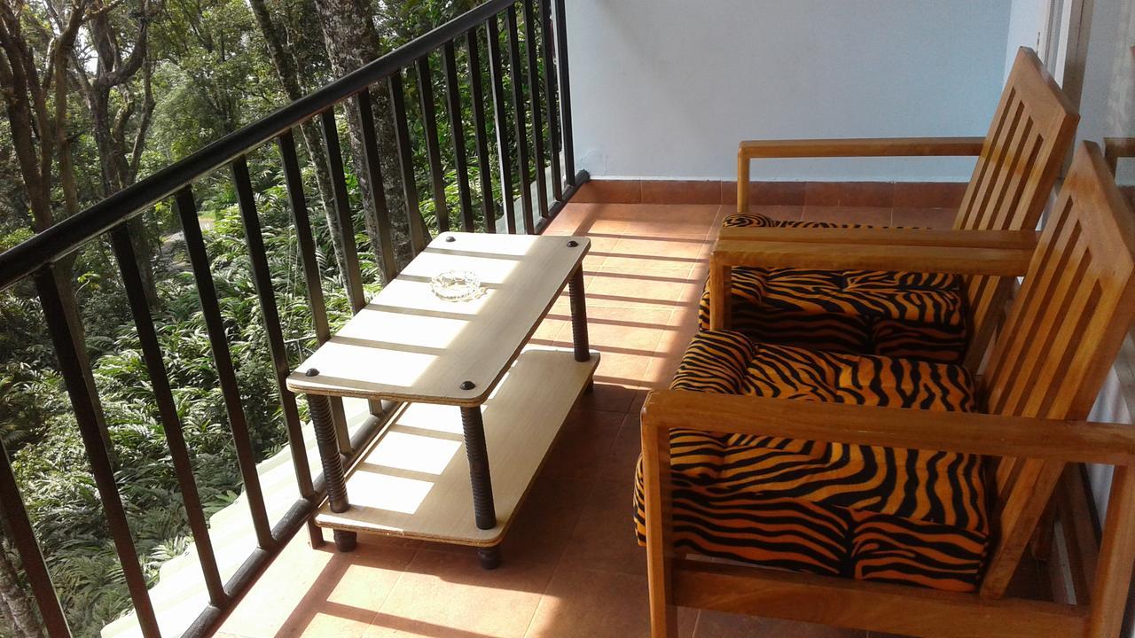 Eagle Mountain Munnar Bed and Breakfast Buitenkant foto